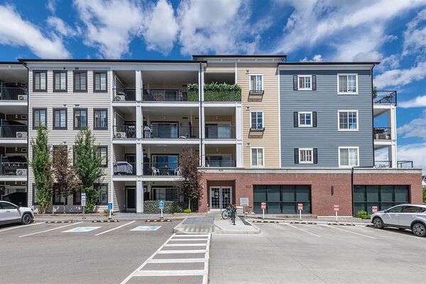 Calgary 2 bedrooms Condo Unit for rent. Property photo: 755044-2