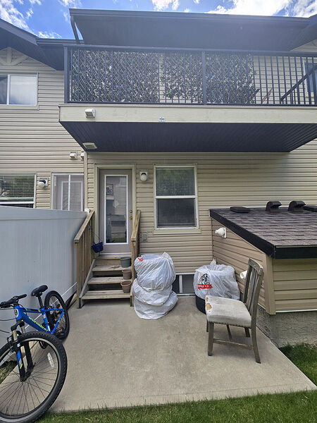 Calgary 2 bedrooms House for rent. Property photo: 755070-2
