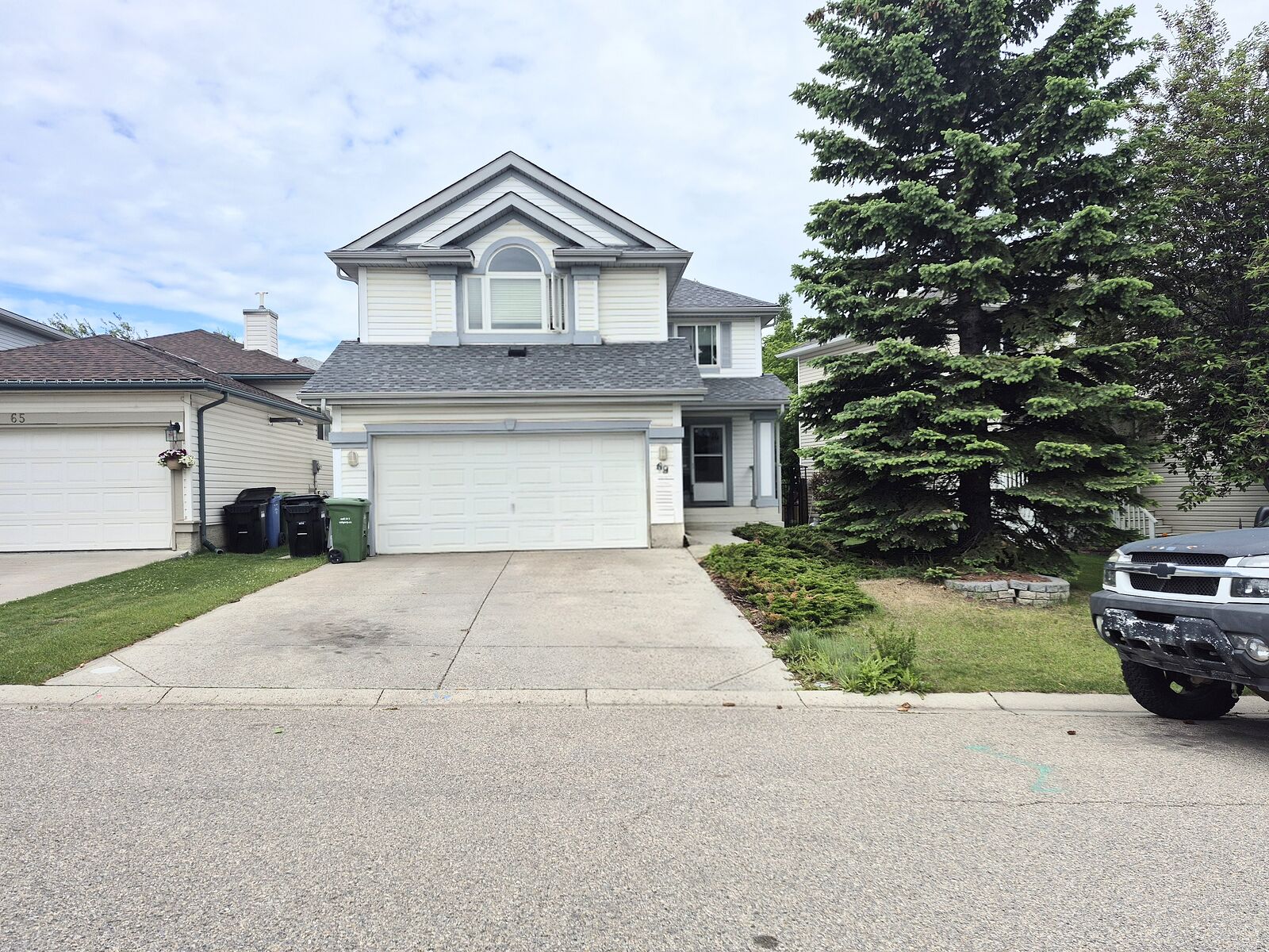 Calgary 3 bedrooms House for rent. Property photo: 755210-1