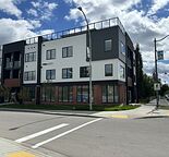 Luxury 4-bedroom modern live work townhome