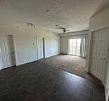 Furnished 2 Bed/2 Bath Top-Floor Legacy Condo – 2 Parking, Utilities Included