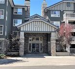 This 2 bedroom, 2 bathroom unit offers comfortable modern living in a convenient