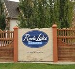 Cozy 2 Bedroom Basement in Estate Home