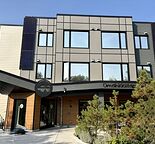 COZY BRIGHT & SPACIOUS FURNISHED 1-BEDROOM CLOSE TO ALL YOU NEED