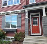 Beautiful 4-Bedroom Townhome with Finished Basement in Silverado