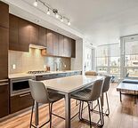 Cozy Riverfront Apartment with Spectacular Park and River Views!