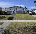 Remodeled & Modern | 3-BED | Legal BSMT Suite | Inner City Living in Huntington