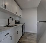 Cozy 3 Bedroom + Den