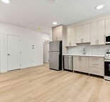 Brand New 2 Bed Unit - In-Floor Heating, 3 Minute Walk to The Train