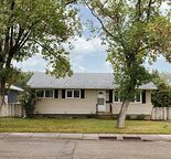 3-BED Main Floor Suite in Brentwood | Walk to U of C & LRT Station