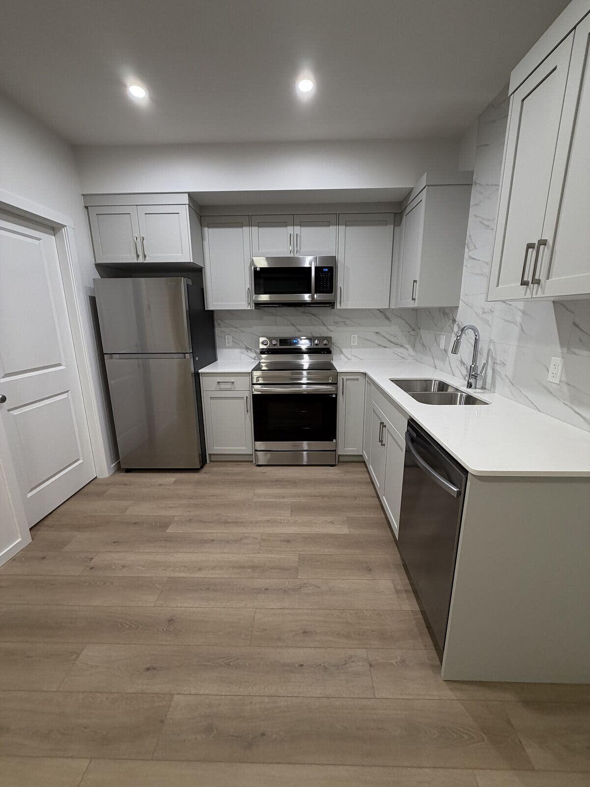 Edmonton 1 bedroom Basement for rent. Property photo: 763067-1