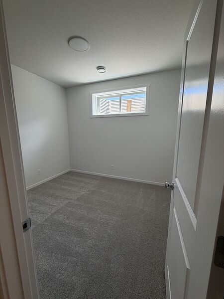 Edmonton 1 bedroom Basement for rent. Property photo: 763067-2