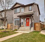 3 bedroom home in prime location with detached double garage