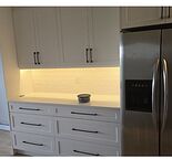 Quiet newly renovated condo with gorgeous iees
