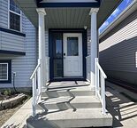 Cozy 3 bed 2 bath main floor property