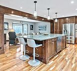 RARE VARSITY ESTATES GOLF COURSE HOME | 5 BED | HOTTUB | EXECUTIVE RENTAL