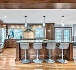 Varsity Estates Golf Course Home | 5 Bed | Rare Rental