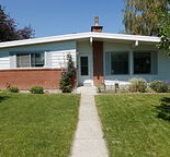 AMAZING LOCATION/ HUGE 4 BED/ 3 BATH BUNGALOW/ OVERSIZED DBL GARAGE
