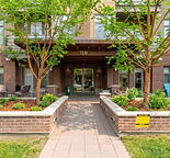 LOWER MOUNT ROYAL - STUNNING 2 BEDROOM CONDO