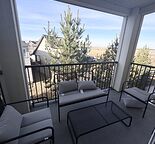 Modern 1 Bedroom Condo unit
