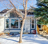 3 Bed / 2 Bath Home in Cedarbrook!