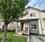Beautiful 3 bed 1.5 Bath Townhouse
