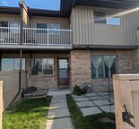Bright 2 Bedroom Townhouse for Rent