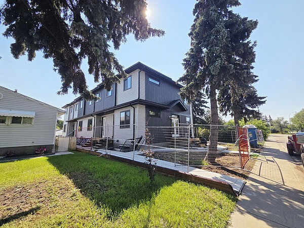 Brand NEW Build 3 Bed+2.5 bath multiplex house in Grovenor