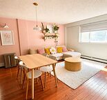 Walk Everywhere | Bright 1 Bedroom in Mission + Free Parking + In-Suite Laundry