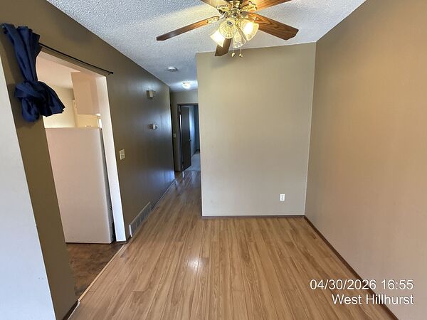 Calgary 2 bedrooms Duplex for rent. Property photo: 76941-2