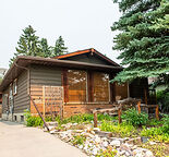 Large Mainflor Bungalow Steps from Fish Creek and Kids Park