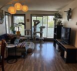 Bright, Spacious 2 Bed/1 Bath Apartment – Pet Friendly – Walk to 17th