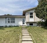 New renovated 5 bedroom, 2.5 bathroom house for rent in Huntington Hills