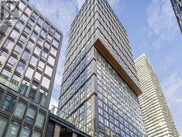 Apartment in Toronto (Church-Yonge Corridor)