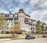 Elevated inner-city townhouse style living in this stunning 2-bedroom+den condo