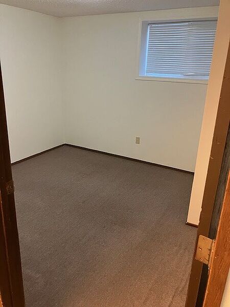 Calgary 2 bedrooms Basement for rent. Property photo: 77014-3