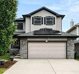 Spacious 6-Bed Executive Home in Rocky Ridge | All Utilities Included!