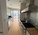 Beautifully furnished close to downtown home for rent