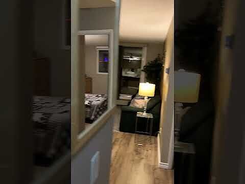 Calgary 1 bedroom Condo Unit for rent. Property photo: 77023-2