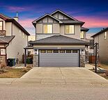 Spacious 4 Bed Family Home in Bridlewood