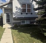 Utilities Included! Bright Legal 1-Bedroom Suite in Evergreen – Private Entrance