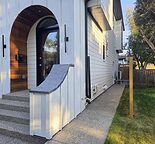 ** Mount Pleasant | Brand New Legal 2-Bedroom Suite **