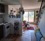 Beautiful spacious 1 bedroom two level apartment