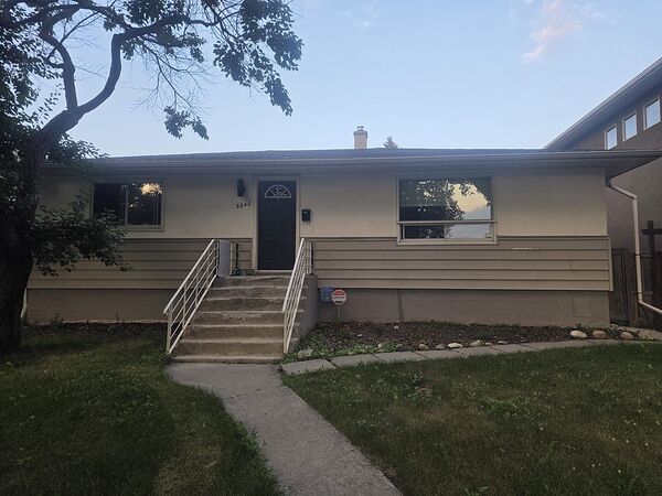 Looking for 1 roommate male