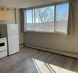 $1200 Studio in Mission - Transit Friendly, Sept 1st