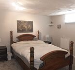 walking distance to MRU and Grey eagle Casino Glenmore park