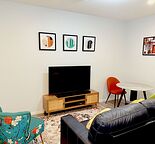 Cozy 2-bedroom basement suite