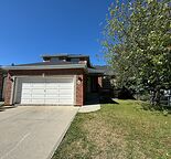 Fully Developed 4 bed, 3.5 Bath Family Home in Citadel NW Calgary!