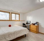 Legalized Cozy 9" Ceiling 2bd+Den SW facing Walkout Basement