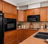1 BED 1 BATH CONDO | 5 MIN WALK TO U OF C + LRT | UG PARKING + STORAGE